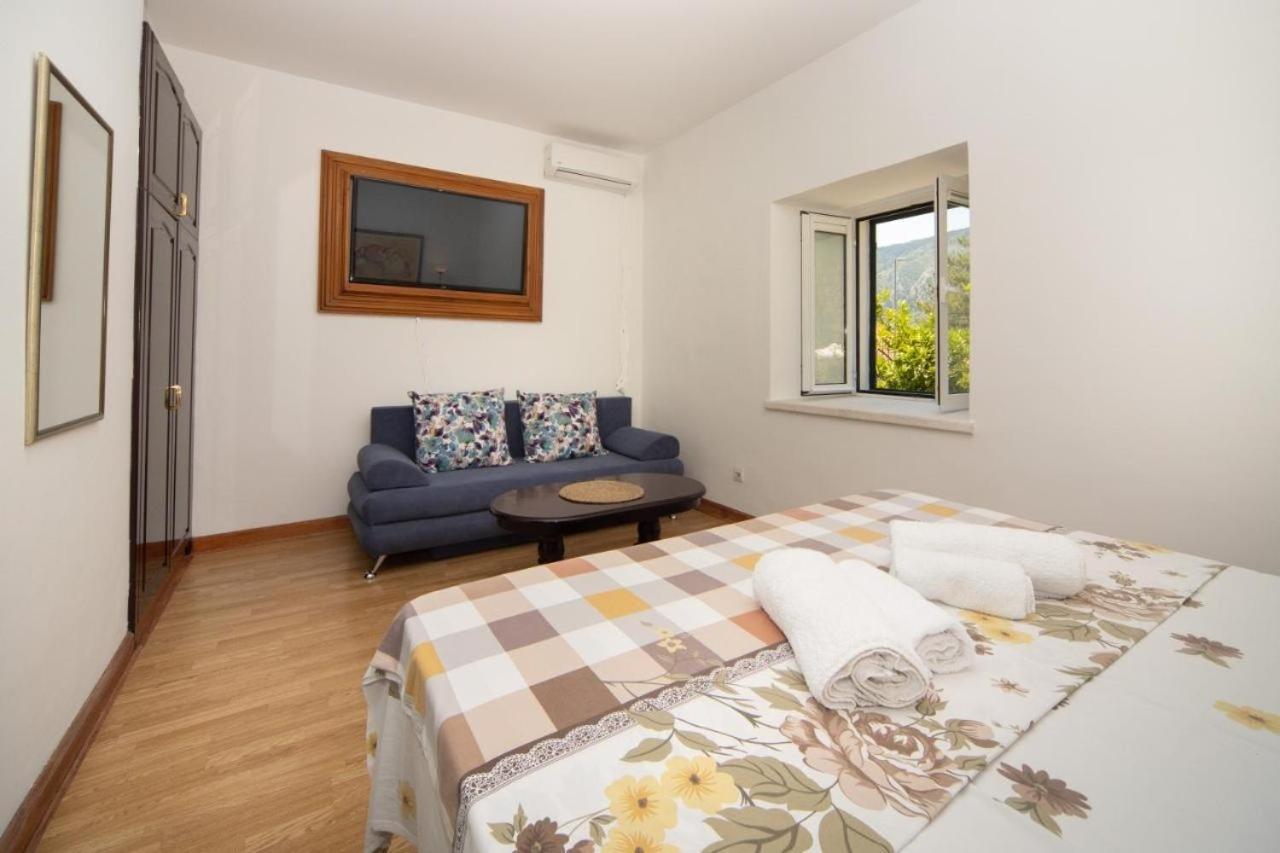 Villa Kamena Kotor Eksteriør billede