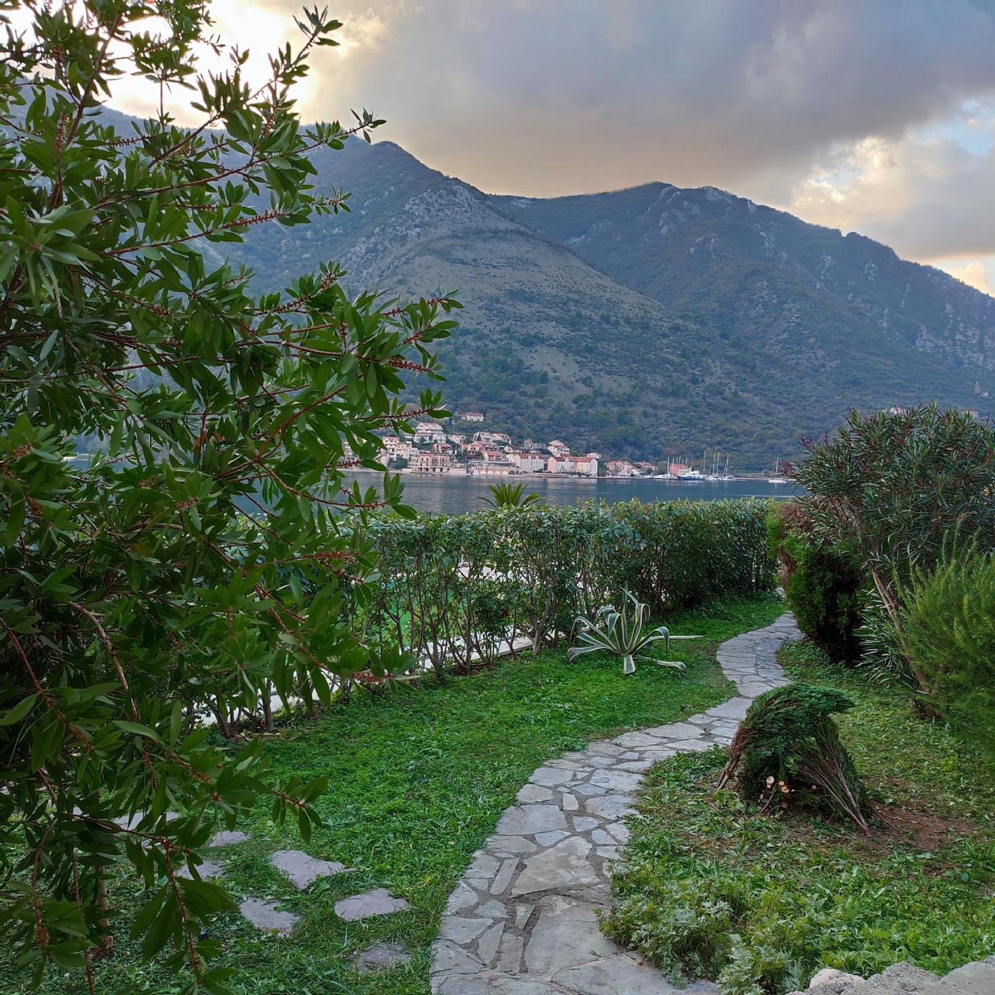 Villa Kamena Kotor Eksteriør billede